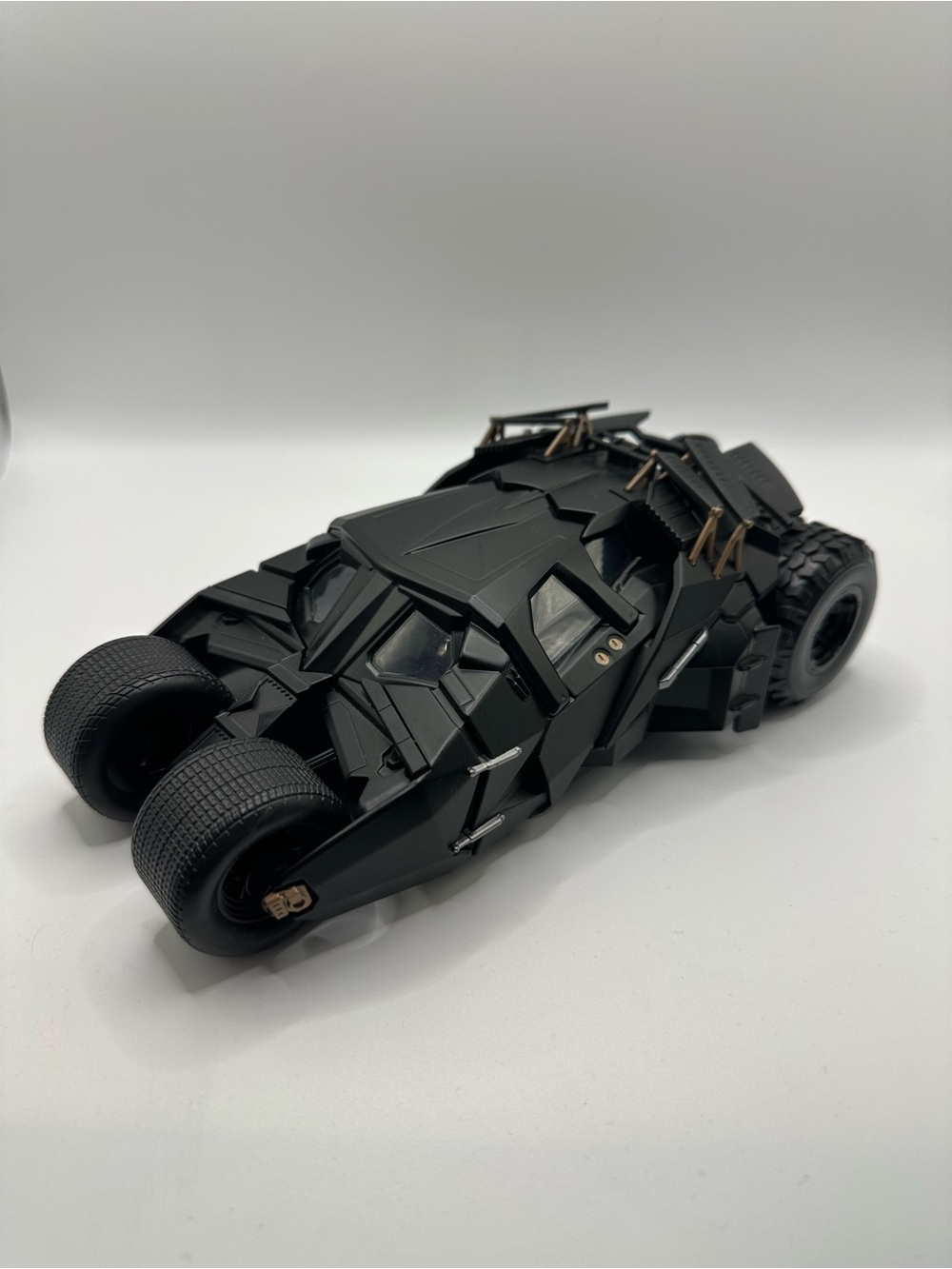 Jada Toys Dark Knight Tumbler Batmobile 1:24 Scale
